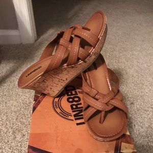 UNR8ED flip flop wedges